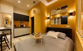 Deluxe Spa Suite Caramel Sweetness